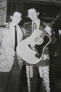 n.dad.with14.dads%20pics%20of%20pics%20021