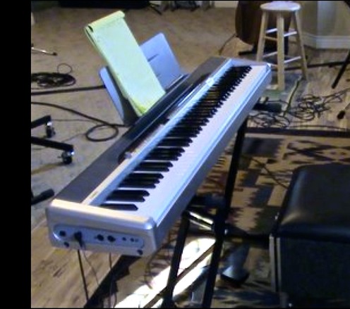 srs.studio.equipment.Privia Digital Piano