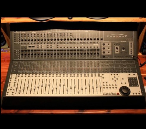 srs.studio.equipment.Digi Design Control Board